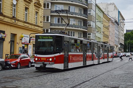 Tramvajová zastávka Vosmíkových