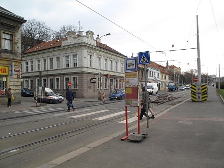 Tramvajová zastávka Vosmíkových